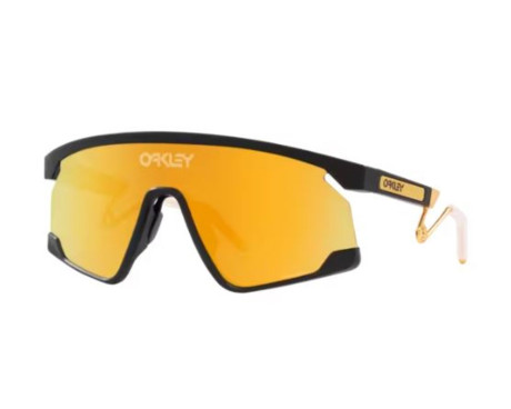 Sunglasses Oakley OO9237 Frame color Black