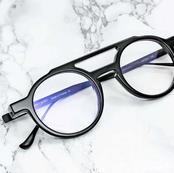 114608