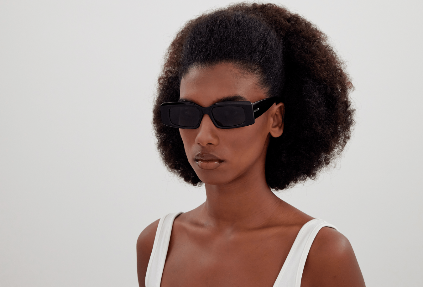 Alaïa Lettering Logo AA0078S Sunglasses