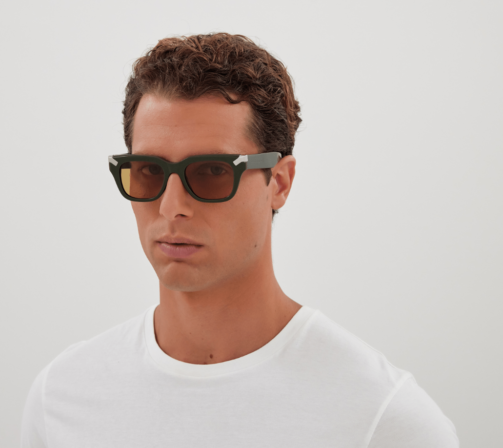 Alexander McQueen AM0439S Sunglasses