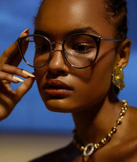 Brille Linda Farrow Neusa
