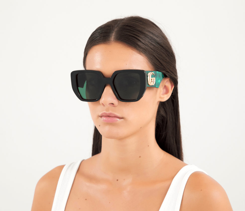 Lunettes de Soleil Gucci GG Logo GG0956S