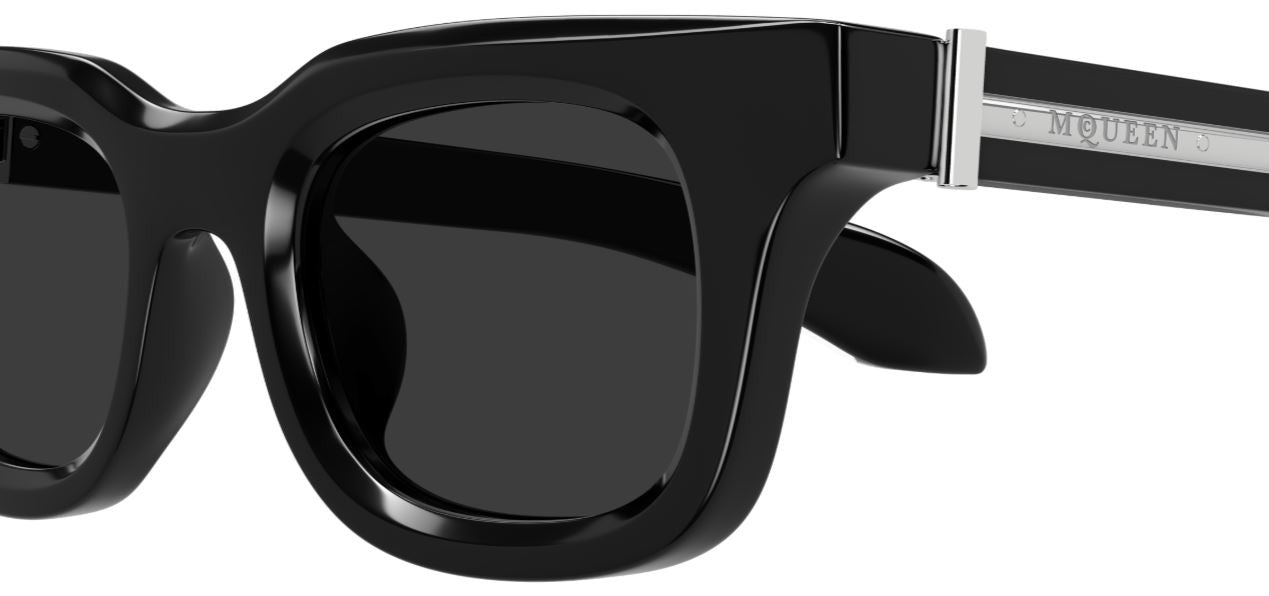 Óculos de Sol Alexander McQueen Skull AM0547S